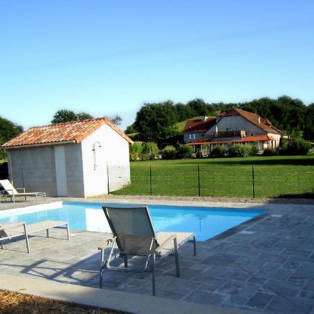 Bed and Breakfast Manoir Théas Barraute-Camu Exterior foto