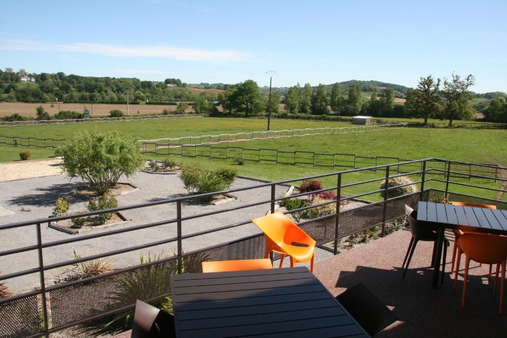Bed and Breakfast Manoir Théas Barraute-Camu Exterior foto